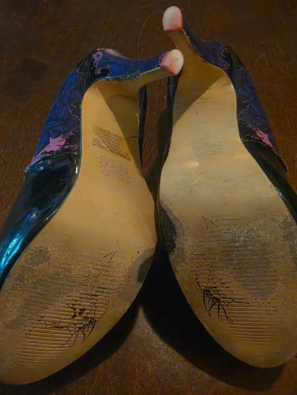 Iron Fist Black Patent Heels Purple/Pink Graphic Lining Classic Alt‑Glam Size 9 - Picture 6 of 6